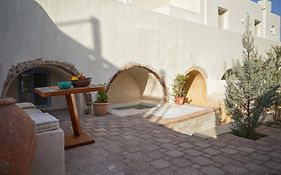 Oia'S Cellars